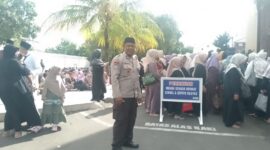 Polsek Pasar Kemis Jaga Keamanan Pengajian Mingguan di Masjid Al-Istiqaliyah Cilongok –

