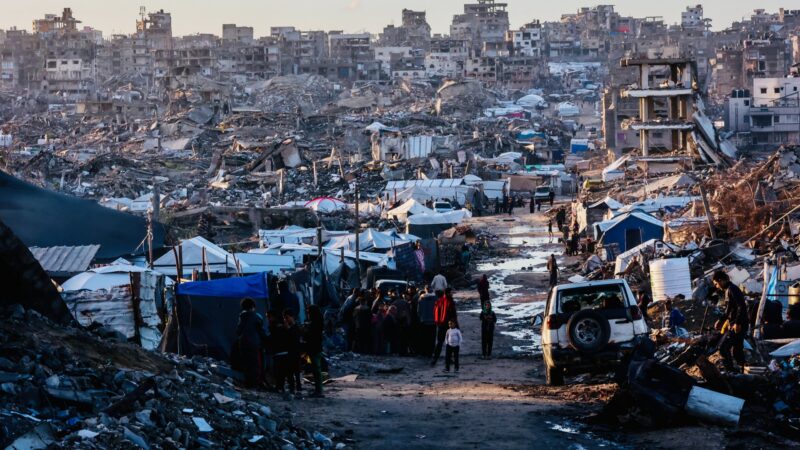 Puluhan ribu orang di Paris berunjuk rasa di Gaza pada hari solidaritas

