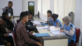 Ratusan Peserta Seleksi Bintara Brimob Jalani Pemeriksaan Administrasi Awal Tingkat Panda

