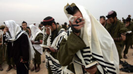 Regulator Inggris telah mengeluarkan peringatan kepada badan amal yang dituduh melakukan penggalangan dana untuk tentara Israel

