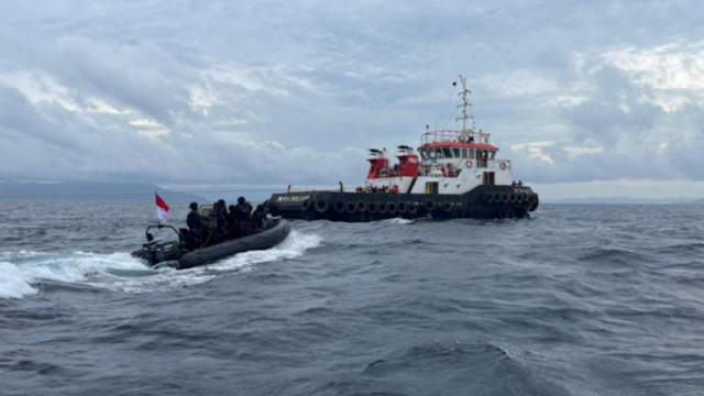 TNI AL Tangkap Dua Kapal Pengangkut Bijih Nikel Ilegal untuk PT IMIP Morowali

