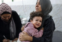 Tentara Israel melakukan operasi pembongkaran besar-besaran di Khan Younis

