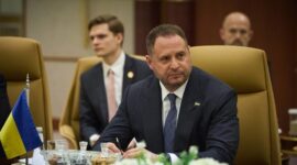 WSJ Kubur Pengungkapan Tangan Kanan Zelensky yang 'korup' – Tucker Carlson — RakyatPos.id

