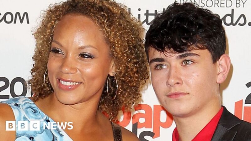Aktor Waterloo Road dan putra Debbie Rush dari Coronation Street meninggal dunia pada usia 31 tahun

