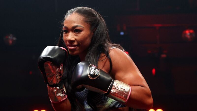 Alycia Baumgardner akan melawan Leila Beaudoin pada hari Jumat. <cite>Megan Briggs/Getty Images untuk Netflix</cite>