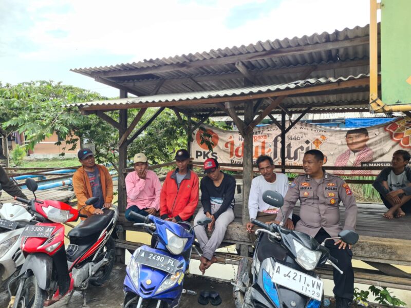 Anggota Polsek Kramatwatu Piket Polsek Kramatwatu Patroli Pengemudi Ojek – Berita Tribrata Banten

