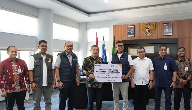 BSI Serahkan Bantuan Logistik Starlink ke USK untuk Penanganan Bencana Aceh

