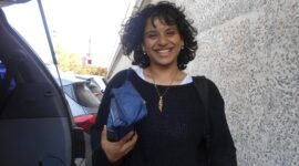 Bagaimana seorang aksi mogok makan Palestina ditinggalkan di lantai selnya

