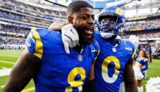 Young (kanan) memiliki 24 pukulan quarterback musim ini, yang menempati peringkat ketujuh terbanyak di NFL dan Verse (Kiri) memiliki 22 (10), menurut ESPN Research. <cite>Gambar Ric Tapia/Getty</cite>