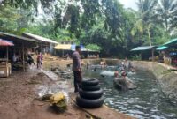 Bhabinkamtibmas Polsek Ciomas Polresta Serkot Patroli Tempat Wisata – Banten Tribrata News

