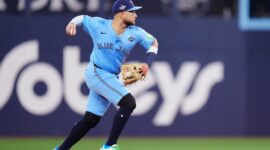 Bo Bichette beralih ke base kedua dan dikabarkan Alex Bregman

