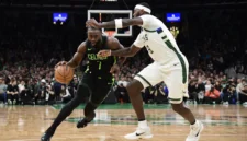 </figure>
<figure class=