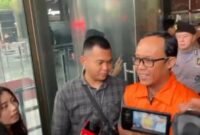 Bupati Lampung Tengah Goda Wartawan Usai Jadi Tersangka KPK: Kamu Cantik Hari Ini

