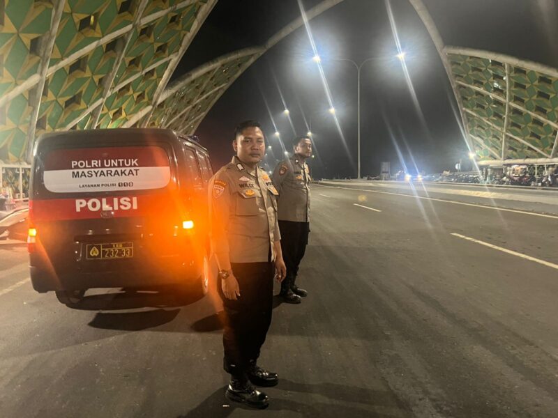 Cegah Gangguan Keamanan dan Keamanan Masyarakat, Anggota Polsek Cipocok Jaya, Polsek Serkot Lakukan Patroli Dialog –

