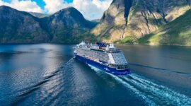 Celebrity Cruises Meluncurkan Penjualan Gelombang

