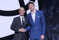 Danny Wolf Merusak Malam Emosionalnya

