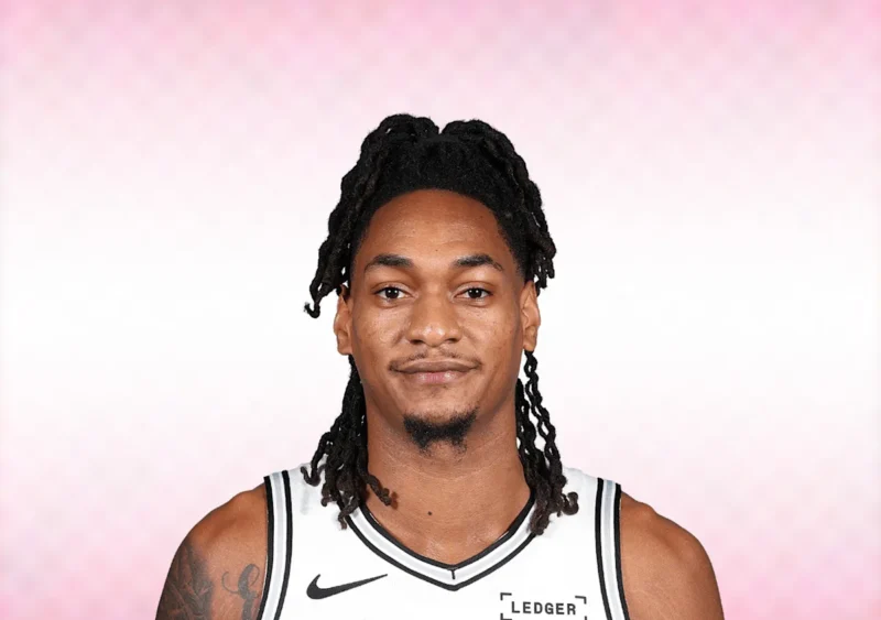 Devin Vassell: Saya percaya Mitch Johnson 100 persen

