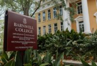 Dewan menyetujui proyek fasilitas utama, inisiatif akademik pada pertemuan bulan Desember - Berita & Acara USC

