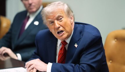 'Dia berikutnya': Donald Trump mengancam Presiden Kolombia Gustavo Petro | Berita Donald Trump