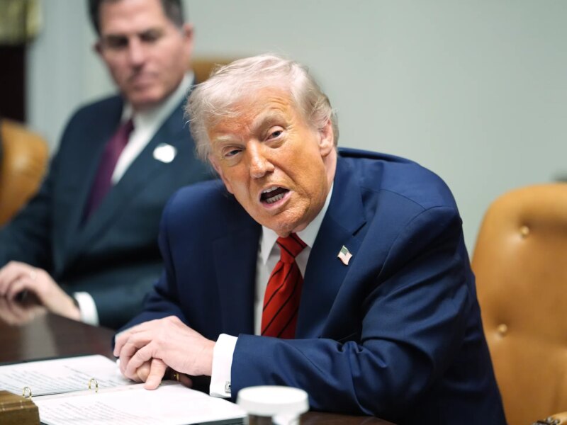 Presiden Kolombia Gustavo Petro telah lama berseteru dengan Donald Trump (Luisa Gonzalez/Reuters)