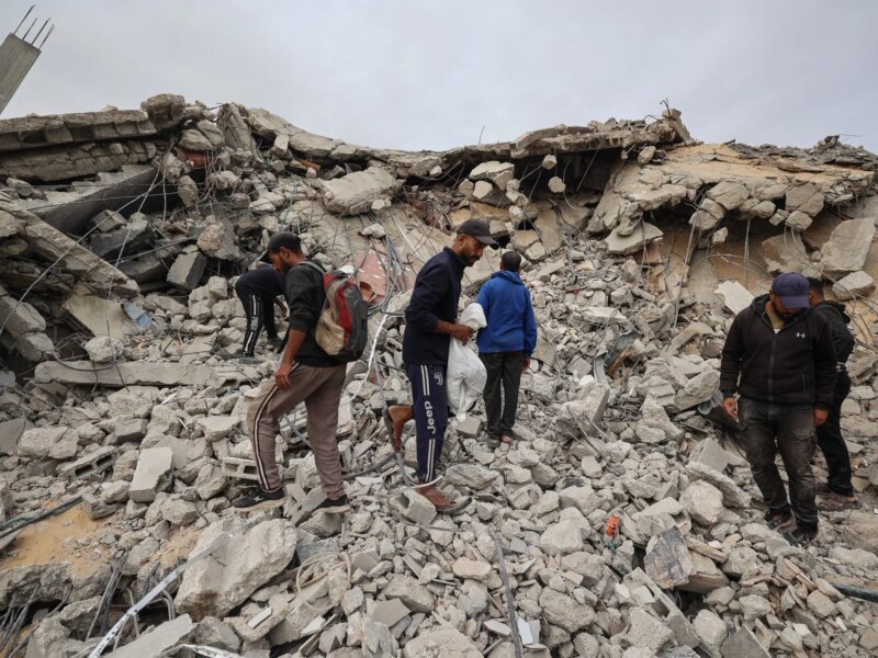 Drone Israel mengejar dan membunuh wanita lanjut usia di Gaza saat serangan terus berlanjut | Berita konflik Israel-Palestina

