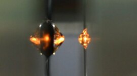 Es XXI Baru Muncul Saat Air Dihancurkan Hingga Tekanan Ekstrim

