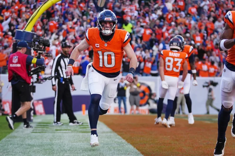 Gambar playoff NFL: Ketua tersingkir; Broncos mengambil alih unggulan 1 No. 1 di AFC


