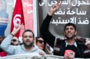 Gerakan protes yang sedang berlangsung di Tunisia menentang pembatasan kebebasan berita


