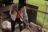 Halua Bluek, Dodol Khas Tanah Pidie - Tribun Rakyat

