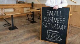 Harapan 'Small Business Saturday' Pupus Karena Pengeluaran Turun 18% Pada tahun 2025

