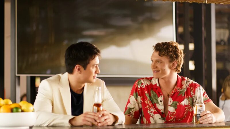 Hudson Williams tentang Spooning With Connor Storrie, Musim 2

