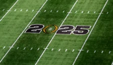 Jadwal lengkap mangkuk sepak bola perguruan tinggi, hasil: Tanggal, waktu, permainan, jadwal TV, dan banyak lagi