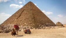 Kamar Tersembunyi Ditemukan di Piramida Menkaure: Peneliti Mengungkap Dua Kamar Kosong Misterius