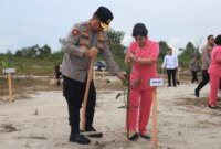 Kapolda Babel Pimpin Penanaman Pohon Serentak, Komitmen Jaga Lingkungan

