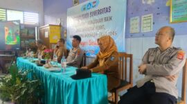 Kapolsek Kramatwatu melakukan sosialisasi kepada orang tua siswa SD 2 Kabupaten Serdang. Kramatwatu – Berita Banten Tribrata

