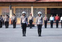 Karo Logistics Pimpin Panggilan Pagi, Dilanjutkan Penampilan Seragam Polisi

