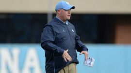 Kentucky dilaporkan mempekerjakan Jay Bateman dari Texas A&M sebagai koordinator pertahanan barunya

