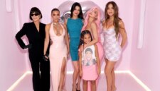 Khloe dan Kris Ungkap Siapa yang Membayar Pesta Natal Kardashian Jenner