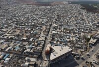 Ribuan keluarga hidup dalam kemiskinan ekstrem di kamp-kamp pengungsian di Suriah utara (Al Jazeera)