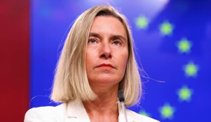 Mantan diplomat top Uni Eropa berhenti dari jabatannya di universitas karena tuduhan penipuan - RakyatPos.id