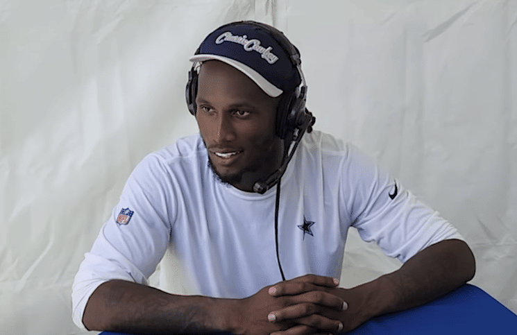 Mantan QB Tennessee Joe Milton. Foto melalui 105.3 Penggemar di YouTube.