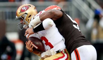 Myles Garrett mendekati rekor karung NFL. Namun, rekor siapakah itu?