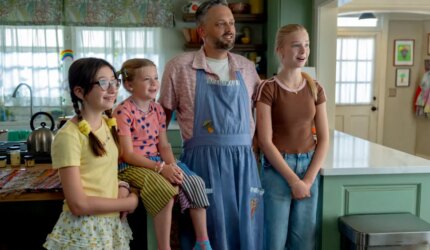 Nate Bargatze, Mandy Moore dalam Film Komedi