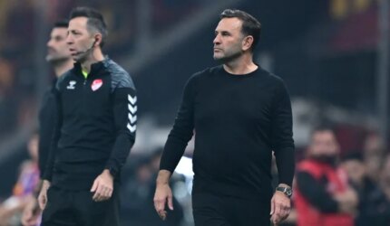 Okan Buruk mengumumkan menit bermainnya sebelum pertandingan dimulai