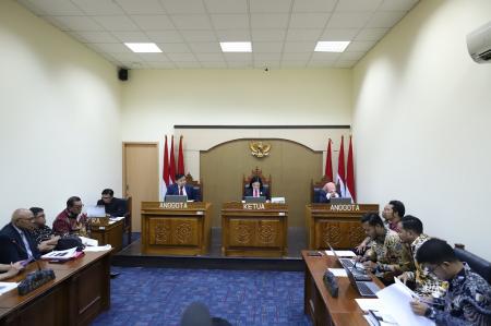 Panas! KIP Cecar UGM Tak Libatkan Kaji Konsekuensi Eksternal Terkait Ijazah Jokowi

