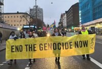 Para pengunjuk rasa berkumpul di Stockholm menentang tindakan Israel di Gaza – RakyatPos.id

