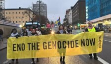 Para pengunjuk rasa berkumpul di Stockholm menentang tindakan Israel di Gaza – RakyatPos.id