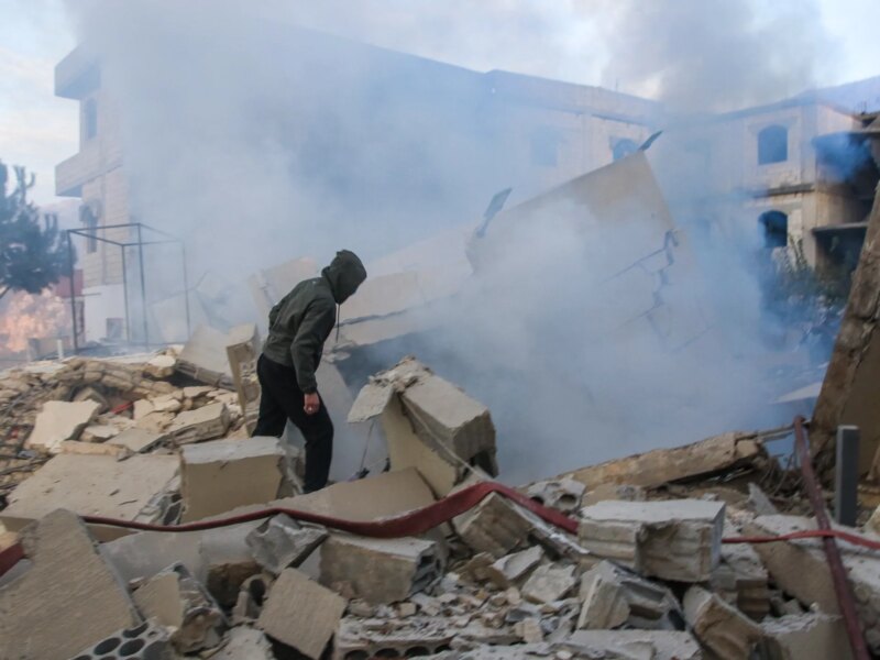 Tentara Israel terus menduduki 5 bukit Lebanon, karena perjanjian gencatan senjata menetapkan penarikan diri dari bukit tersebut (Prancis)