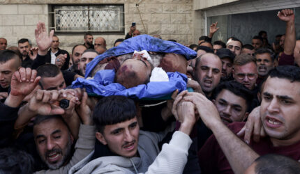 Pasukan Israel menyerbu lingkungan di Yerusalem Timur