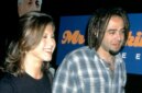 Pelantun Counting Crows ini mengenang kencannya dengan bintang 'Friends' Jennifer Aniston & Courteney Cox

